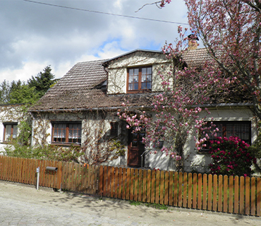 Wohnhaus mit Büro in Neuhof kaufen